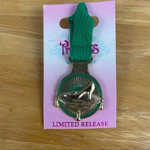 RUNDISNEY PIN 2016 DISNEY PRINCESS MARATHON WEEKEND Glass Slipper Challenge